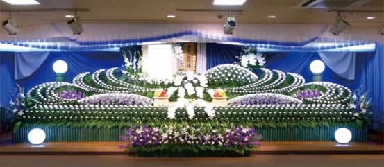 社葬・団体葬・合同葬の祭壇例３